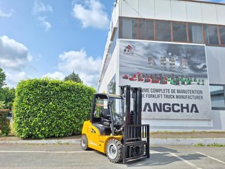 Четырехопорные погрузчики Hangcha XE30i (CPD30-XEY2-SI) - 1