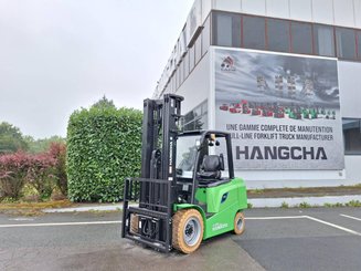Четырехопорные погрузчики Hangcha AE30-I