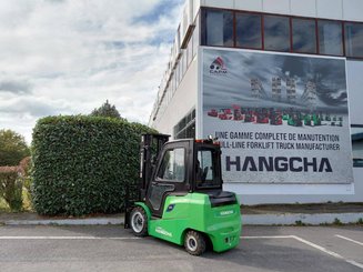 Четырехопорные погрузчики Hangcha AE30-I