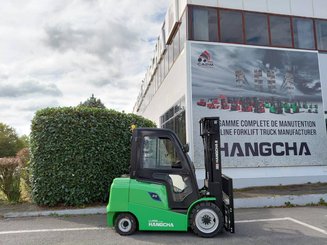 Четырехопорные погрузчики Hangcha AE30-I