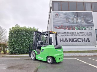 Четырехопорные погрузчики Hangcha AE30-I