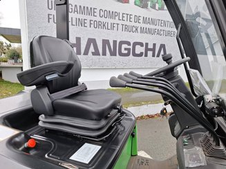 Четырехопорные погрузчики Hangcha AE30-I