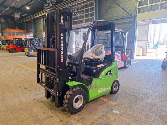 Четырехопорные погрузчики Hangcha XC25i - 1