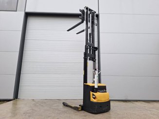 Штабелер с кадрируюющей поперечиной Caterpillar NSP16N2S - 8