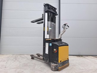 Штабелеры с электроприводом Caterpillar NSV16Ni
