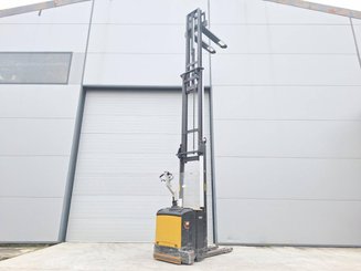 Штабелеры с электроприводом Caterpillar NSV16Ni