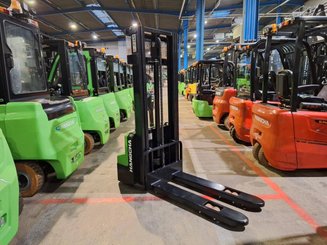 Штабелеры с электроприводом Hangcha CDD15-A2MC2-ISZ - 1