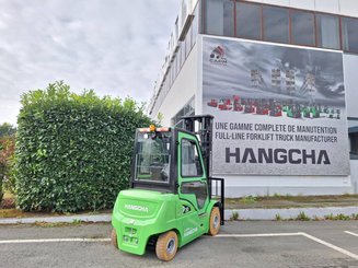 Четырехопорные погрузчики Hangcha XC30i