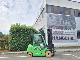 Четырехопорные погрузчики Hangcha XC30i