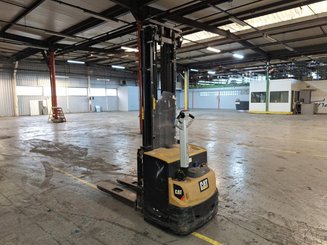Штабелеры с электроприводом Caterpillar NSP16N2