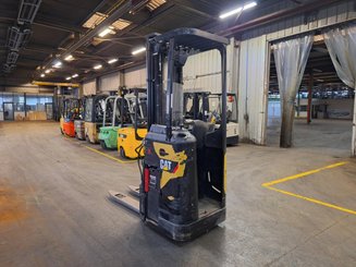 Штабелеры с платформой для оператора Caterpillar NSR16N
