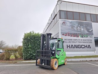 Четырехопорные погрузчики Hangcha XC50i-600