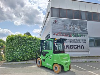 Четырехопорные погрузчики Hangcha XC50i-600