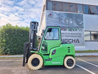 Четырехопорные погрузчики Hangcha X70i