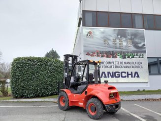 Внедорожный погрузчик Hangcha TT30-4