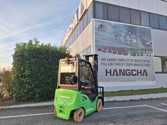 Четырехопорные погрузчики Hangcha XC18i