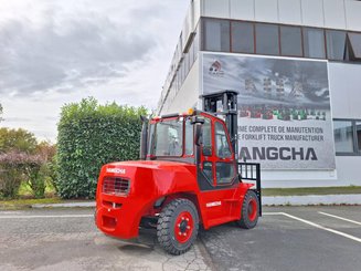 Четырехопорные погрузчики Hangcha XF70D