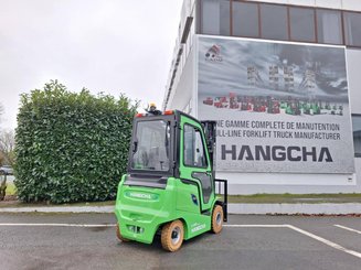 Четырехопорные погрузчики Hangcha AE20Ci