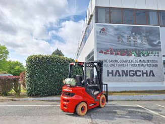 Четырехопорные погрузчики Hangcha XF25G-2