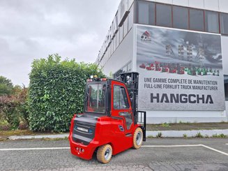 Четырехопорные погрузчики Hangcha AE35