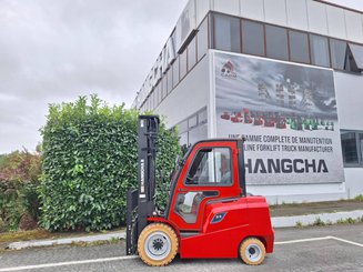 Четырехопорные погрузчики Hangcha AE35