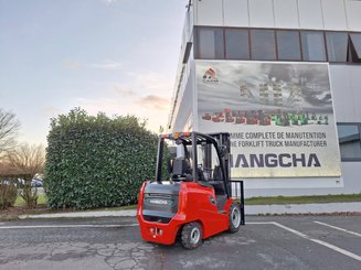 Четырехопорные погрузчики Hangcha AE30