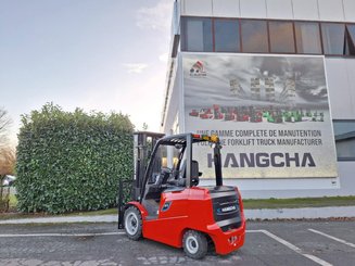 Четырехопорные погрузчики Hangcha AE30