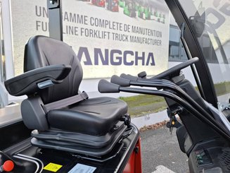 Четырехопорные погрузчики Hangcha AE30