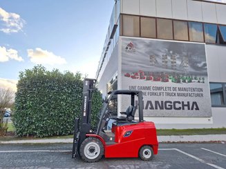 Четырехопорные погрузчики Hangcha AE30
