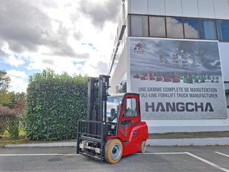 Четырехопорные погрузчики Hangcha AE30