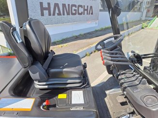 Четырехопорные погрузчики Hangcha AE30