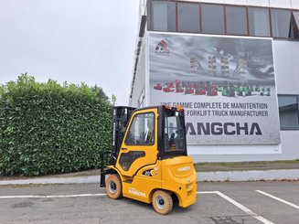 Четырехопорные погрузчики Hangcha XE20Ci