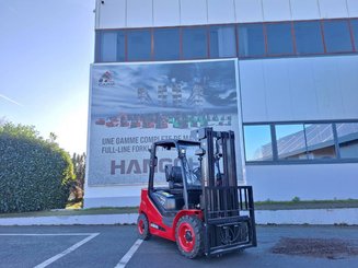 Четырехопорные погрузчики Hangcha XF30D-2