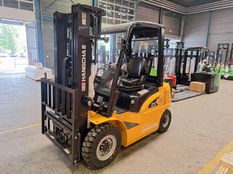 Четырехопорные погрузчики Hangcha XE25i (CPD25-XEY2-SI)