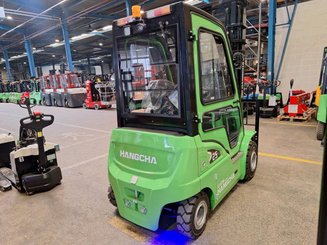 Четырехопорные погрузчики Hangcha XC25i