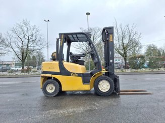 Четырехопорные погрузчики Yale GLP40VX5