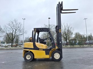Четырехопорные погрузчики Yale GLP40VX5