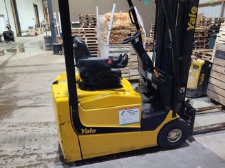 Трехопорные погрузчики Yale ERP15 - 1