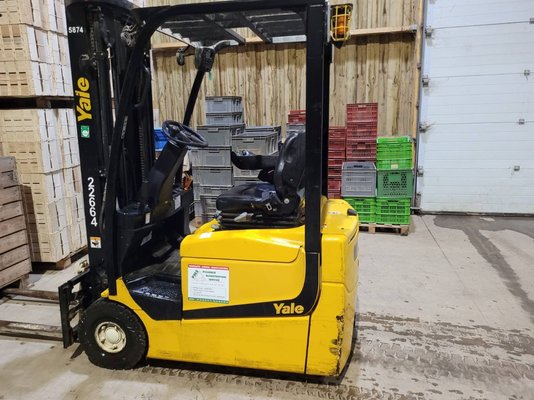 Трехопорные погрузчики Yale ERP15 - 1