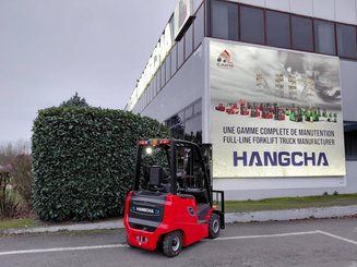 Четырехопорные погрузчики Hangcha AE15