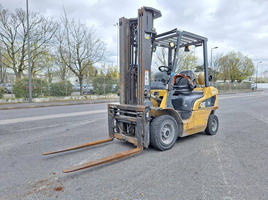 Четырехопорные погрузчики Caterpillar GP25NTD - 1