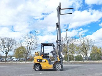 Четырехопорные погрузчики Caterpillar GP25NTD - 8