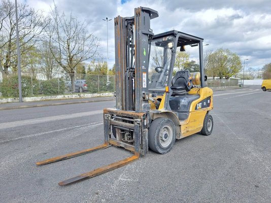 Четырехопорные погрузчики Caterpillar GP25NTD - 1