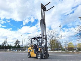Четырехопорные погрузчики Caterpillar GP25NTD - 9
