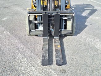 Четырехопорные погрузчики Caterpillar GP35 NTD