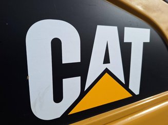 Четырехопорные погрузчики Caterpillar GP35 NTD