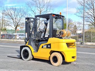 Четырехопорные погрузчики Caterpillar GP35 NTD