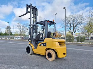 Четырехопорные погрузчики Caterpillar GP35 NTD