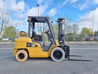 Четырехопорные погрузчики Caterpillar GP35 NTD