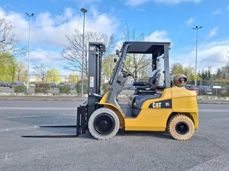 Четырехопорные погрузчики Caterpillar GP35 NTD